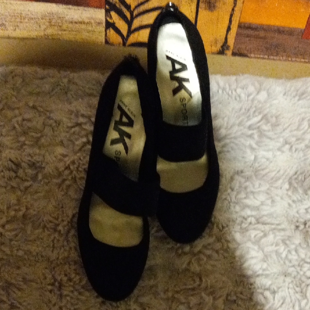 Anne Klein Black Suede Heels - Picture 2 of 7
